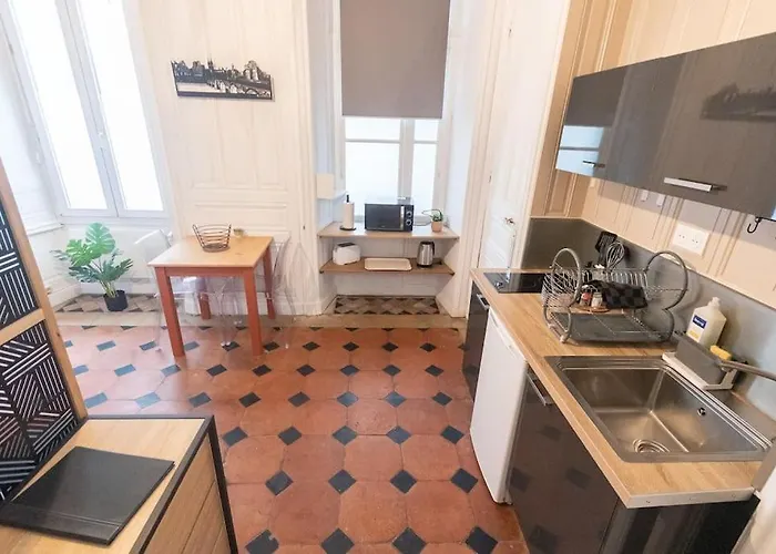 Immeuble L'aristocrate - L'authentique - Bd Carnot Apartmán *